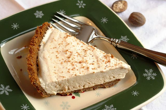 Egg Nog Pie with Gingersnap Crust - easy make-ahead pie perfect for the holidays | www.savingdessert.com