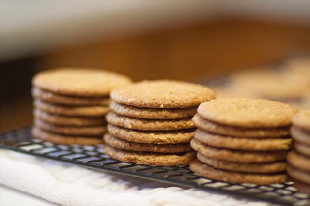 Peanut Butter Sandwich Cookies | www.savingdessert.com