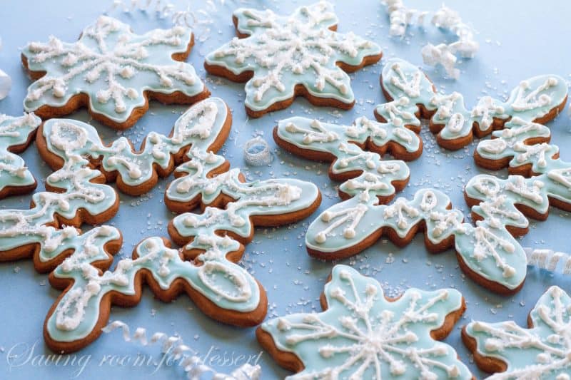 Gingerbread Cookies | www.savingdessert.com