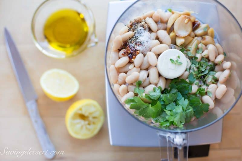 Roasted Garlic White Bean Dip-3