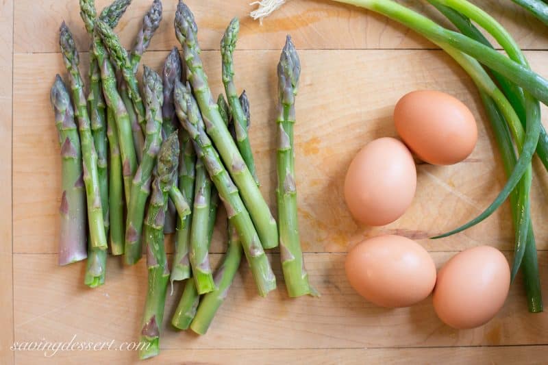 Crustless Asparagus Cheese Pie-1