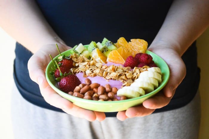 breakfast-smoothie-bowl-4245-April-27-2015-2