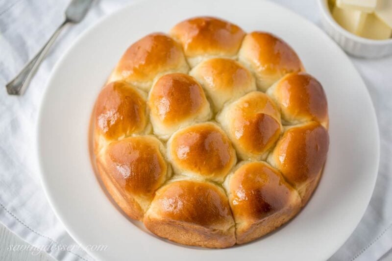 90 Minute Dinner Rolls - quick, easy and delicious!