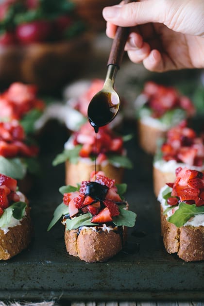 420-Strawberry-Brushettas-with-Ricotta-and-Homemade-Balsamic-Reduction-7479-Edit-3