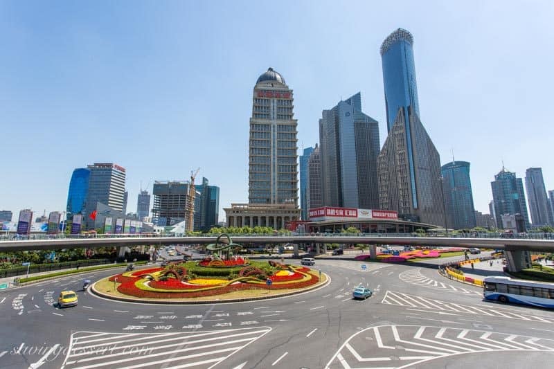 Circular pedestrian roundabout in Shanghai, China www.savingdessert.com