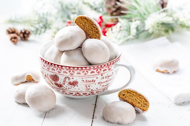 mug of pfeffernusse spice cookies
