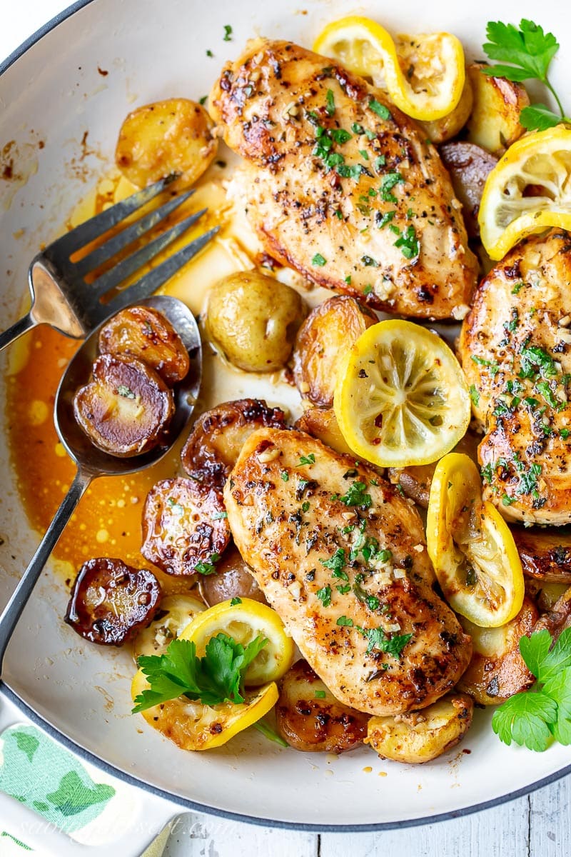 Chicken breasts with potatoes and lemon