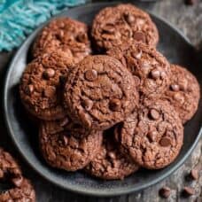 overhead view of a plate of chocolate brownie cookies