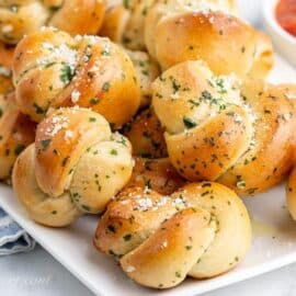 close up of buttered garlic knots
